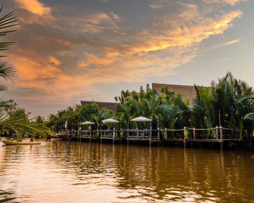 luxury hotels in Kampot