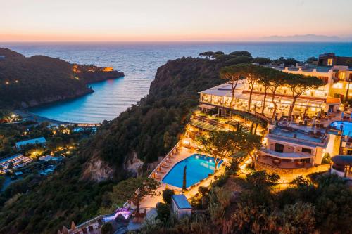 luxury hotels in Ischia Island