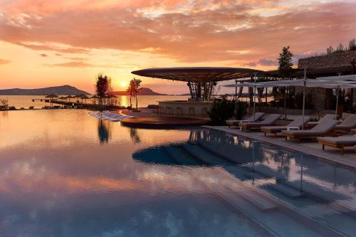 luxury hotels in Peloponnese