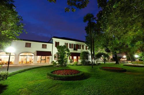 luxury hotels in Treviso Area