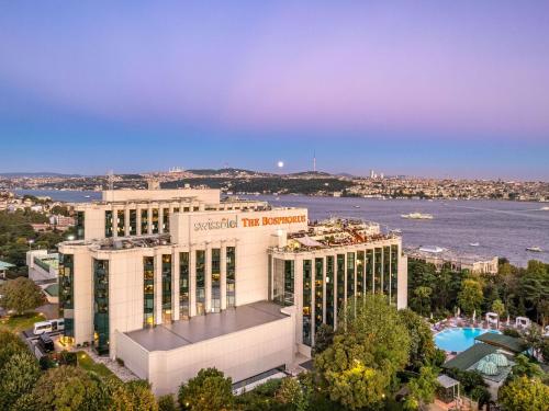 luxury hotels in Istanbul Surroundings