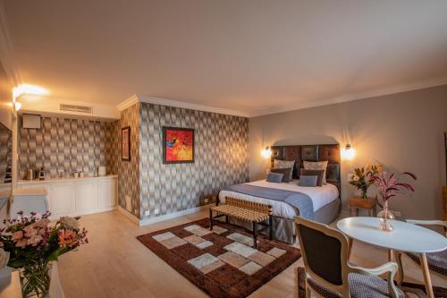 luxury hotels in Autoroute A62 - Autoroutes Du Sud De La France