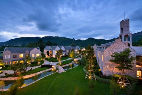 luxury hotels in Mu Si