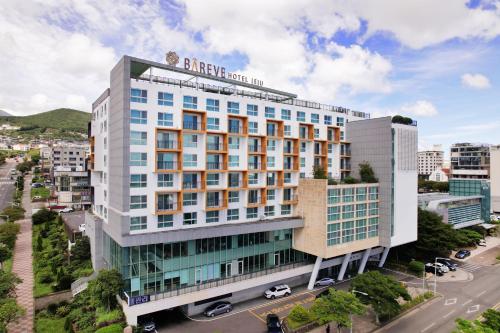 luxury hotels in Seogwipo