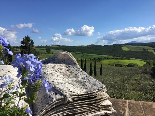 luxury hotels in Val D'Orcia