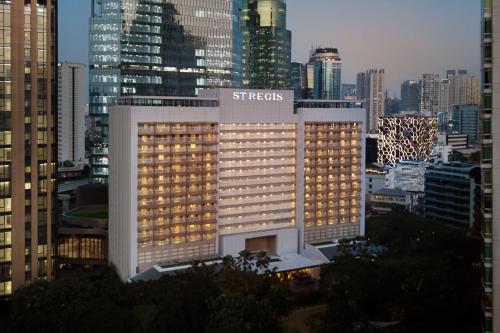 luxury hotels in Jakarta Province