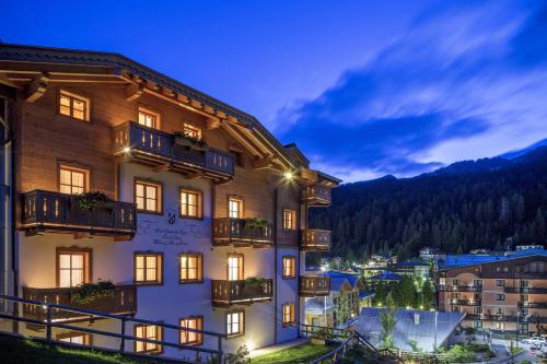 luxury hotels in Skirama Dolomiti Adamello Brenta