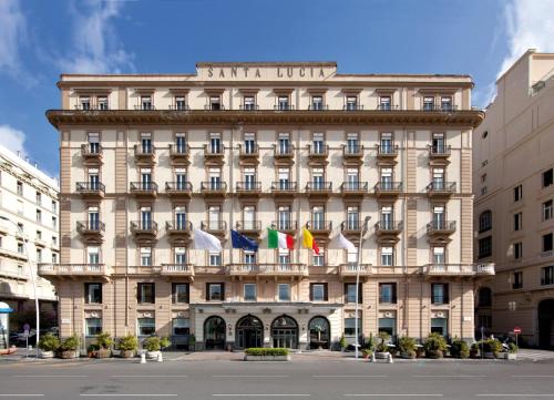 luxury hotels in Naples