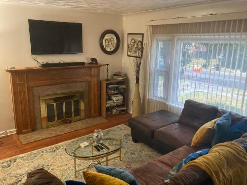 luxury hotels in Detroit