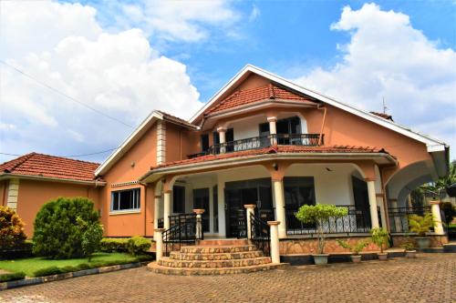 luxury hotels in Kampala