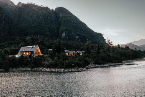 luxury hotels in Road Of The 7 Lakes