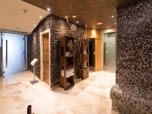 luxury hotels in Budva County