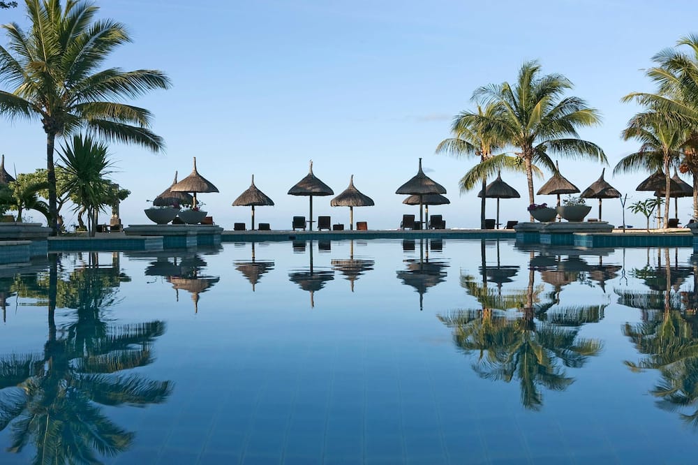 luxury hotels in Mauritius South Coast