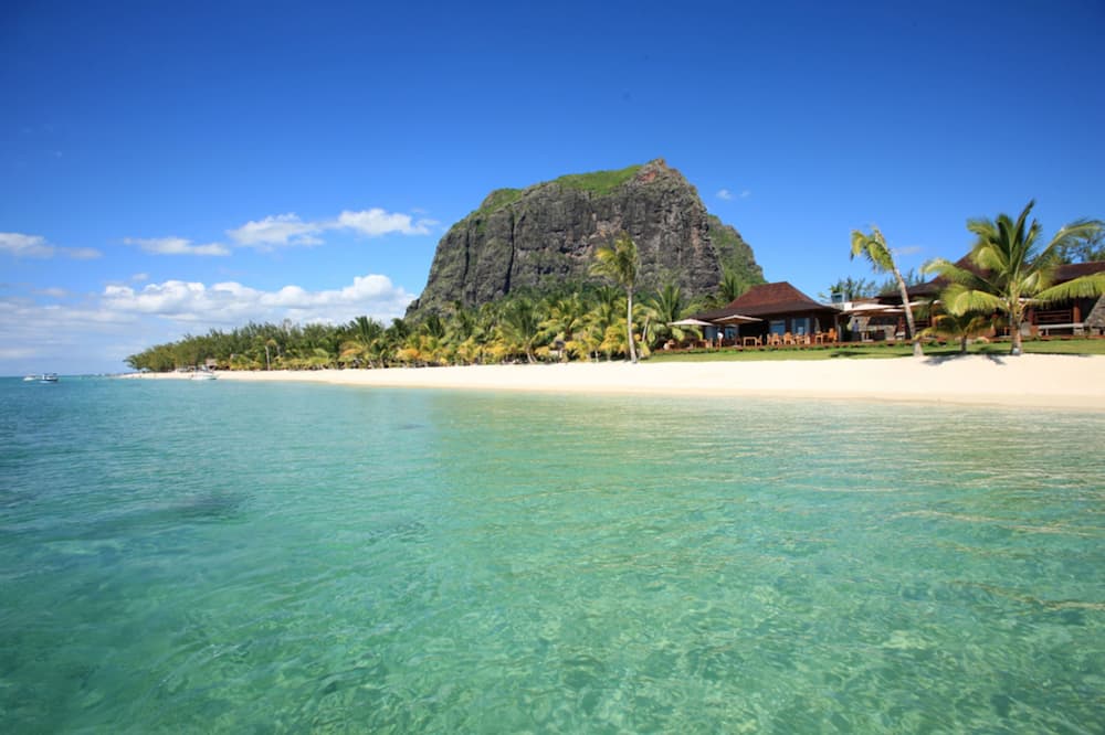 luxury hotels in Le Morne