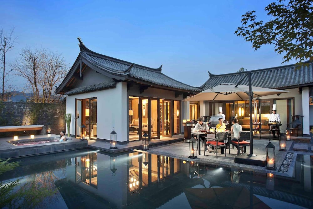 luxury hotels in Yunnan