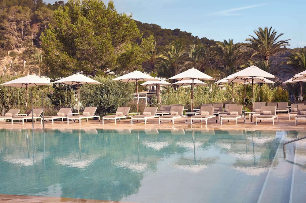 luxury hotels in Sant Miquel De Balansat