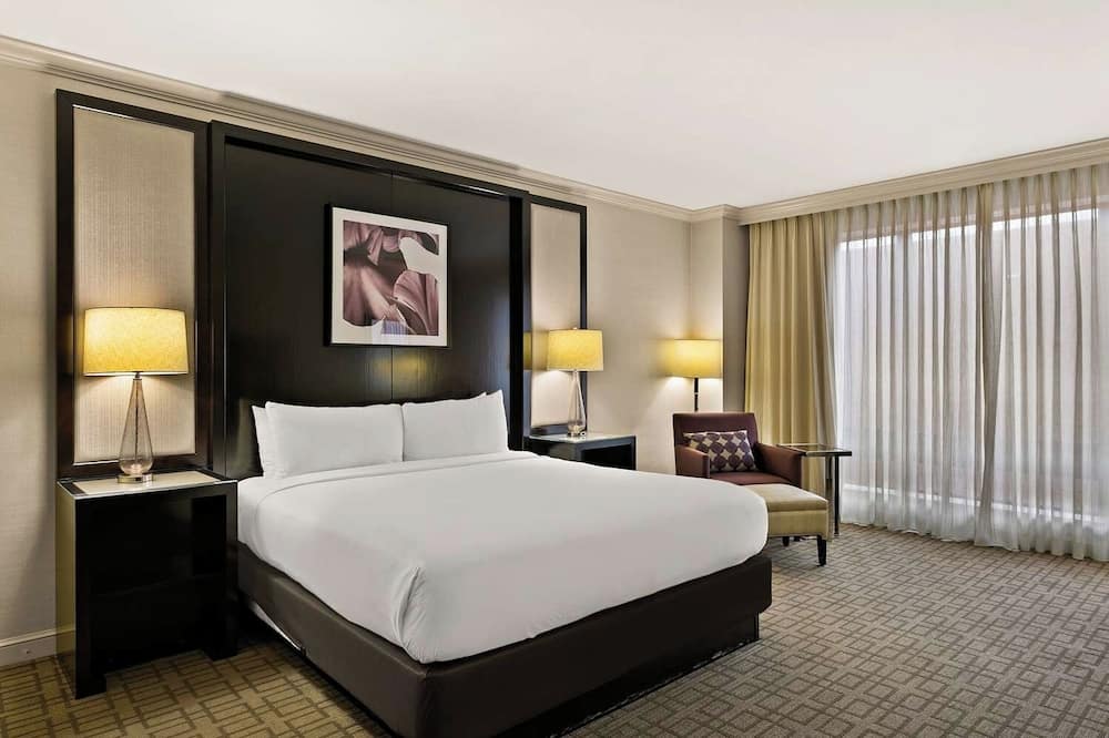 luxury hotels in Baltimore